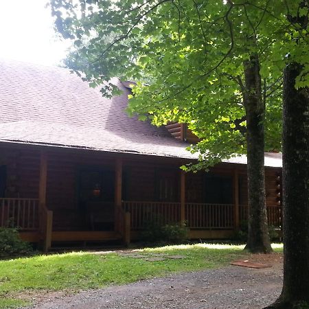 Fiddlers Roost B&B Cabins Galax Buitenkant foto