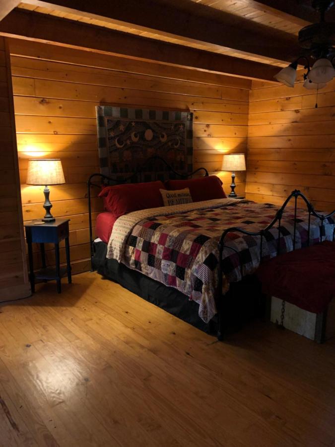 Fiddlers Roost B&B Cabins Galax Buitenkant foto