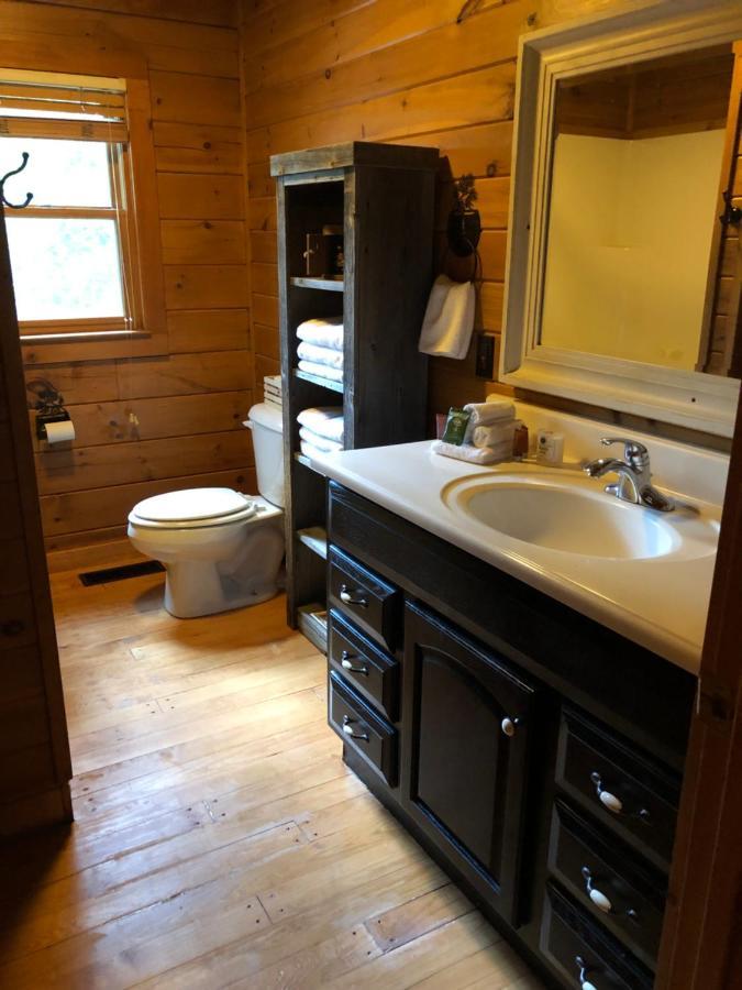 Fiddlers Roost B&B Cabins Galax Buitenkant foto