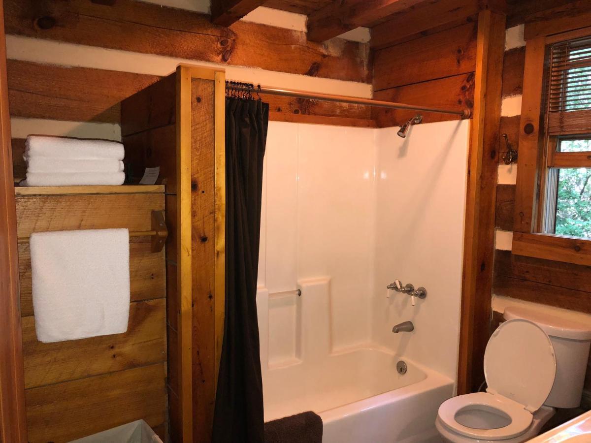 Fiddlers Roost B&B Cabins Galax Buitenkant foto