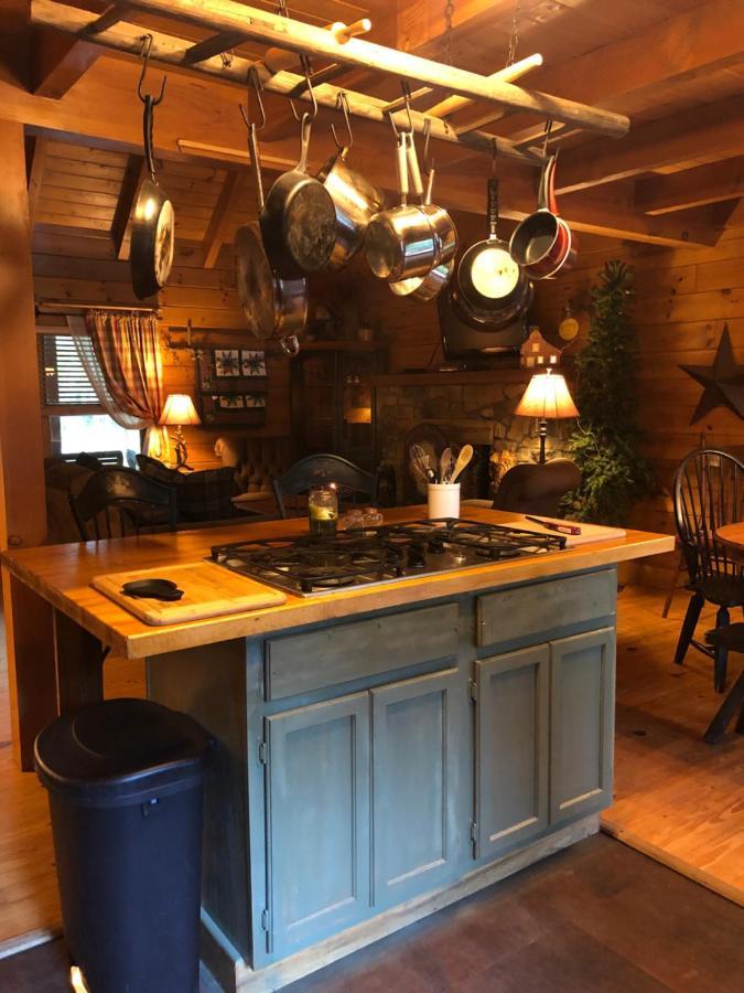 Fiddlers Roost B&B Cabins Galax Buitenkant foto